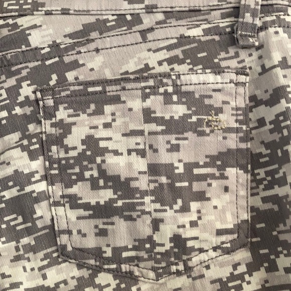 RAG & BONE GRAY CAMO SKINNY JEANS SIZE 26 - Picture 4 of 5